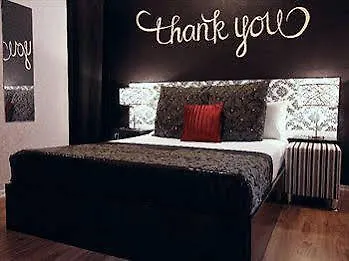 Hotel Gratitudes Boutique Suites Port Douglas
